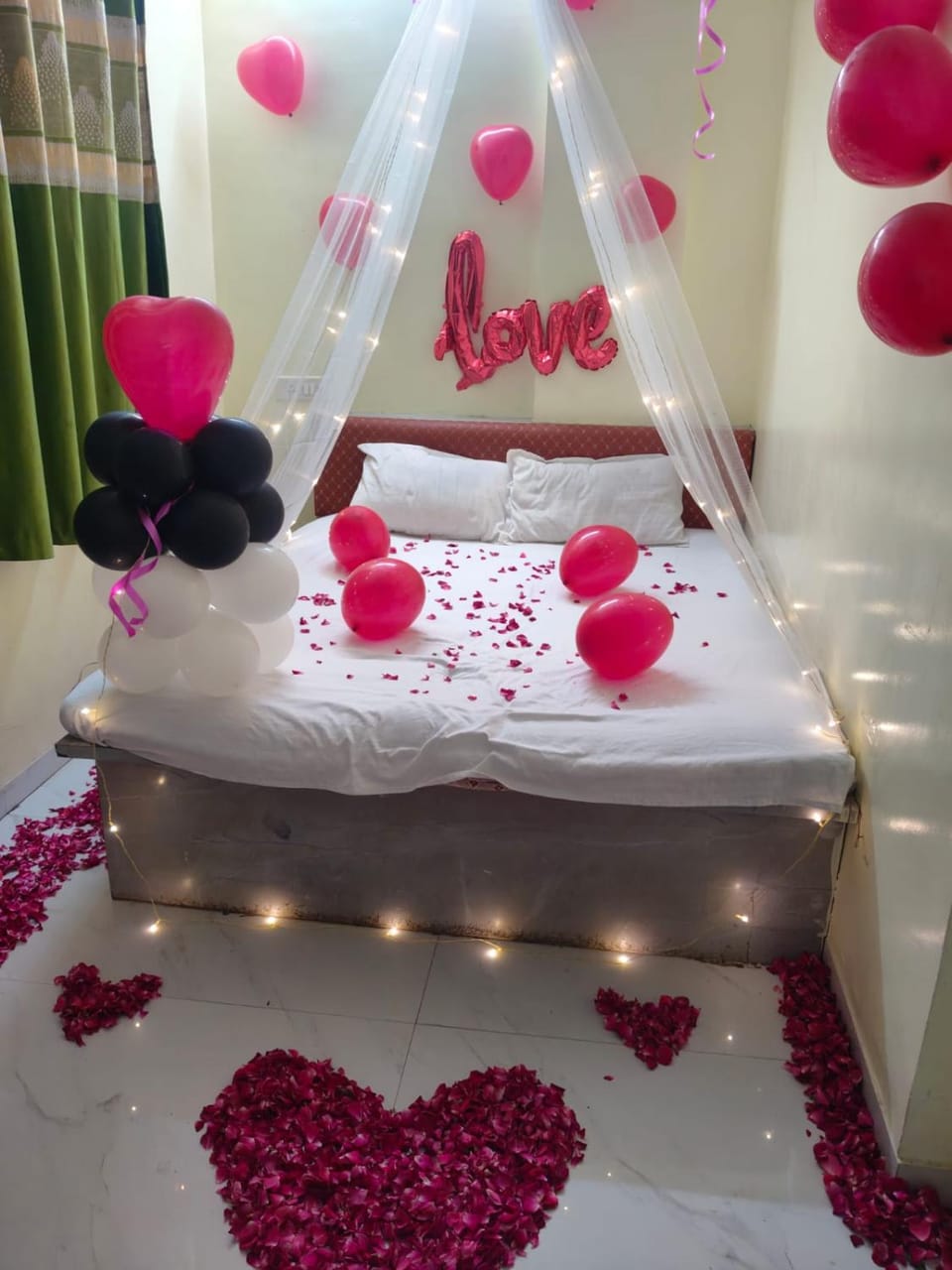 Jeevan lodge Apartment hotel in Maharashtra