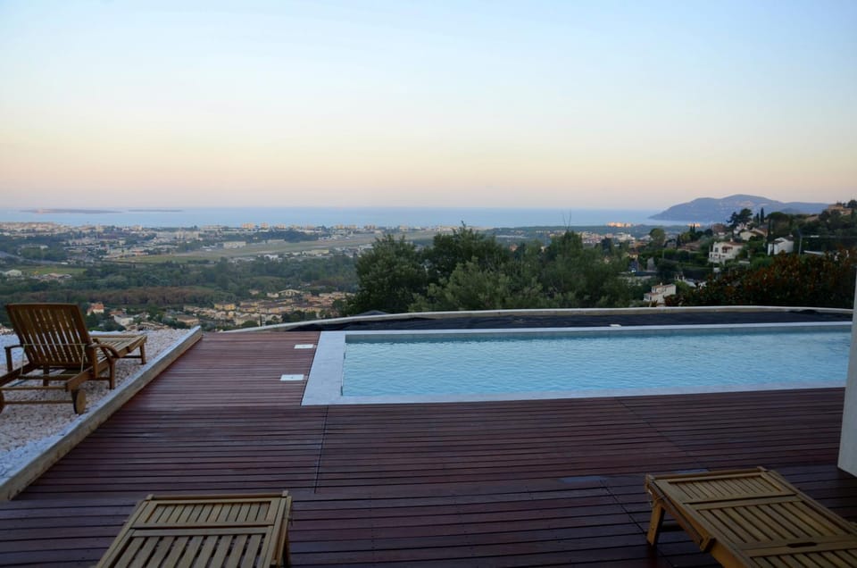 Patio, Natural landscape, View (from property/room), Balcony/Terrace, Mountain view, Pool view, Sea view, Swimming pool, sunbed