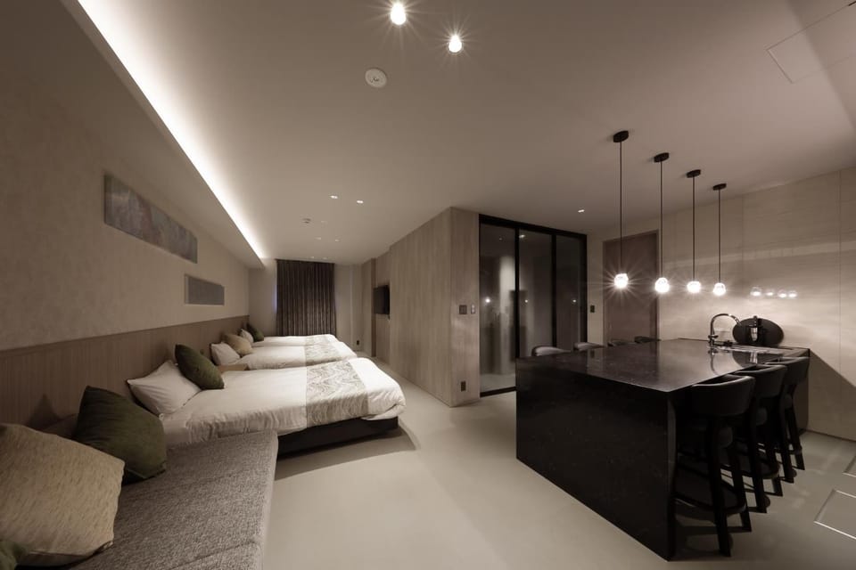 Bed, Living room, Photo of the whole room, Seating area, Bedroom