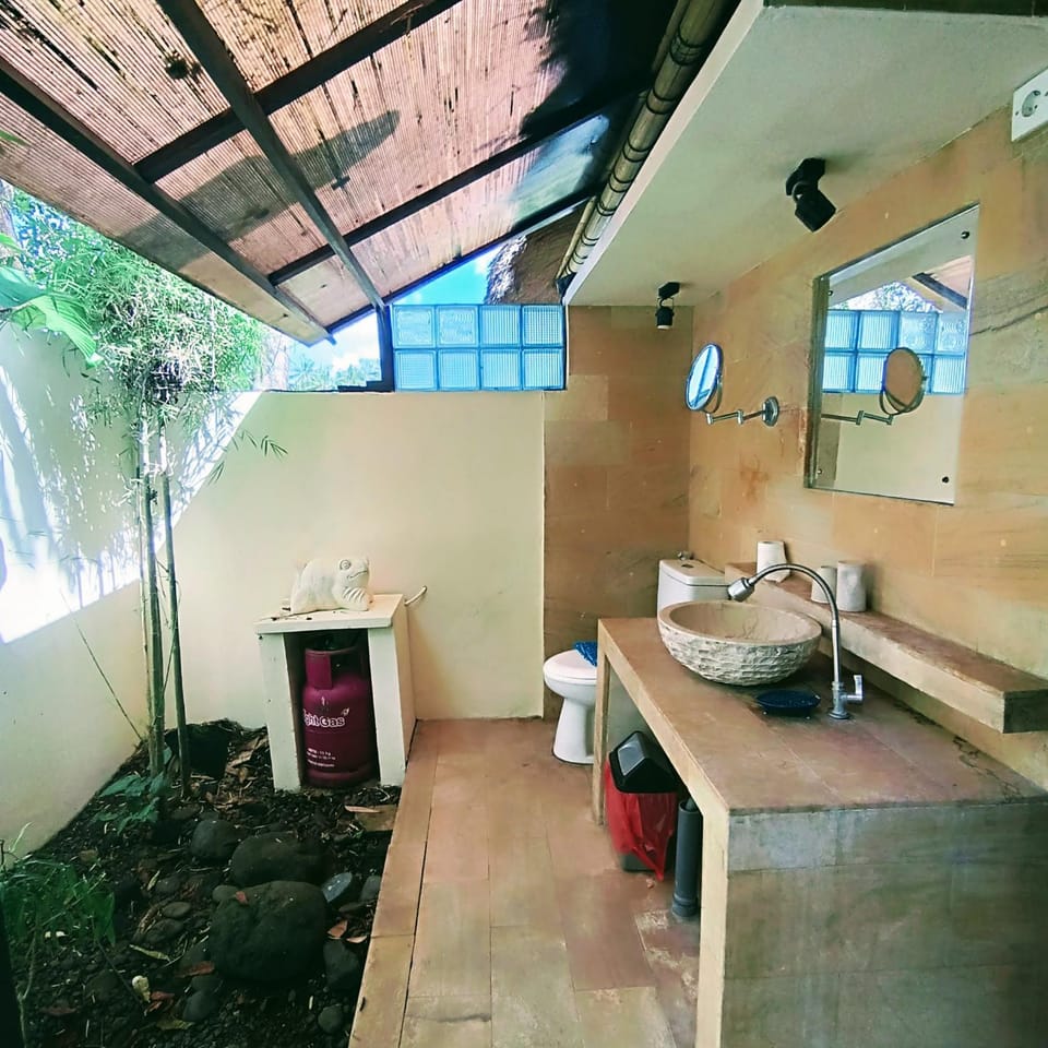 English Breakfast T House Villa in Sukawati