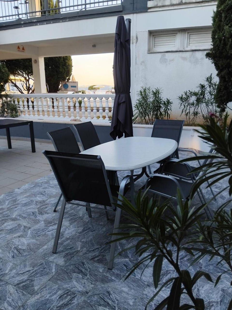 Patio, Day, Balcony/Terrace, Seating area