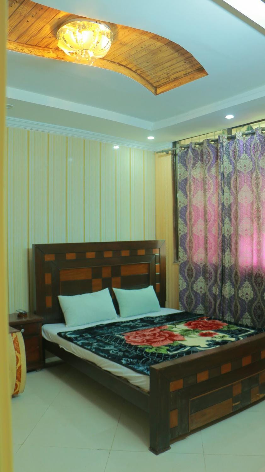 Shuraim Lodges Bed and Breakfast in Punjab