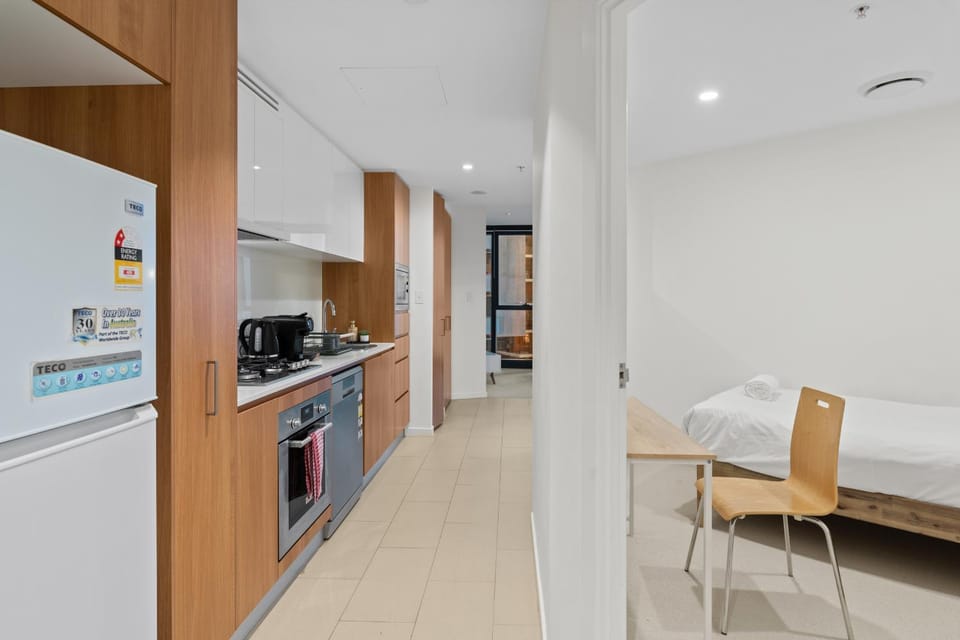Stylish 2BR CBD Stay at Brisbane Skytower Apartment in Kangaroo Point