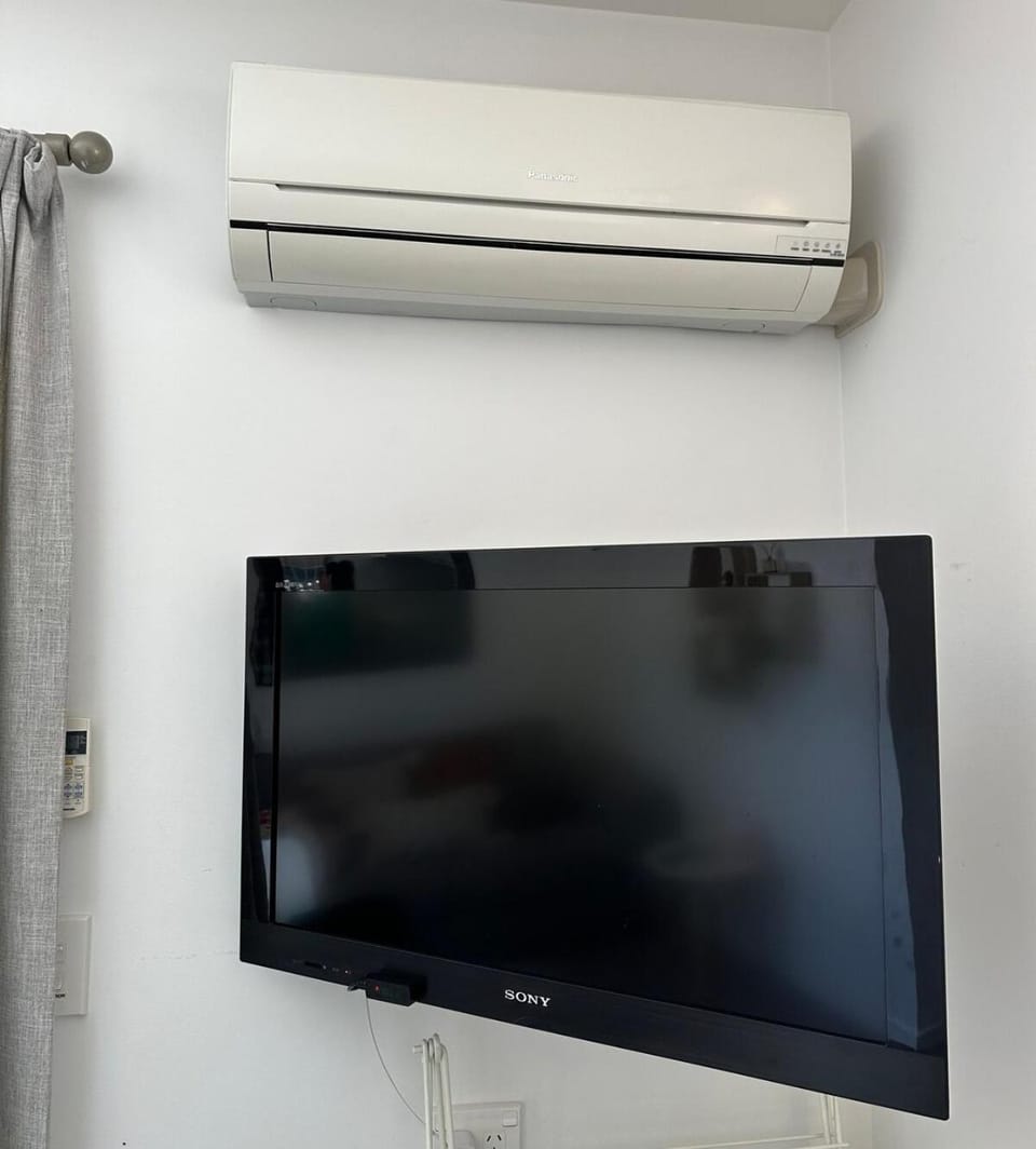 TV and multimedia, air conditioner