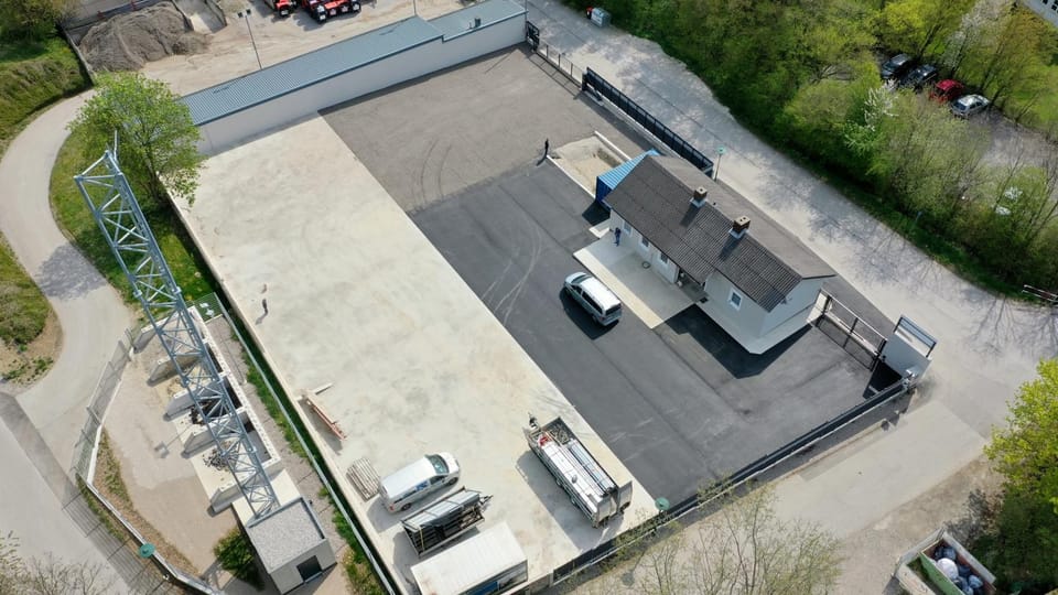 Property building, Neighbourhood, Bird's eye view, Location