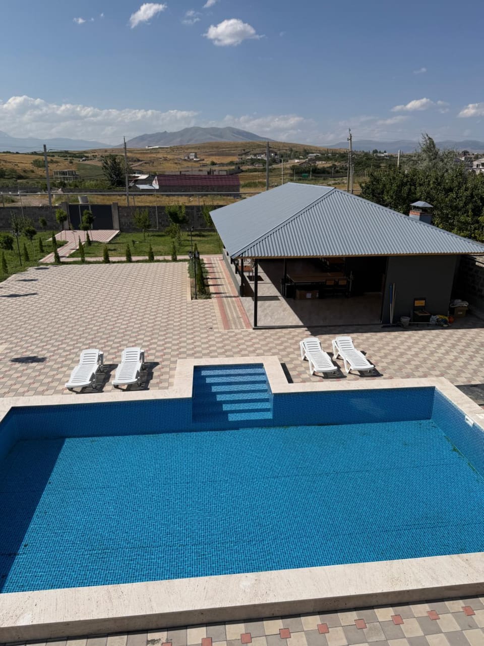Holland House Villa in Armenia