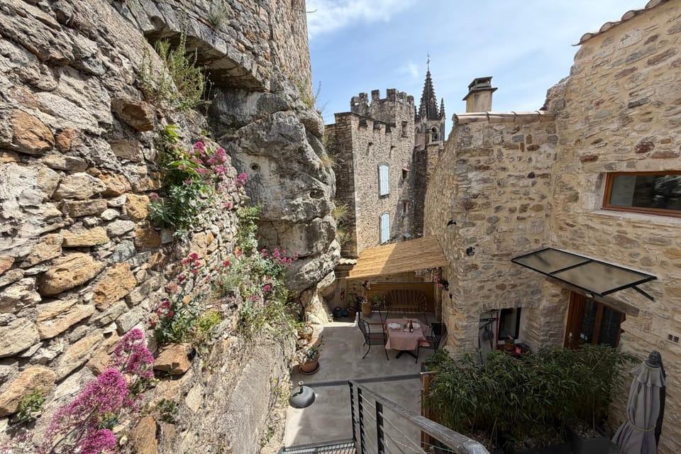 Patio, Landmark view
