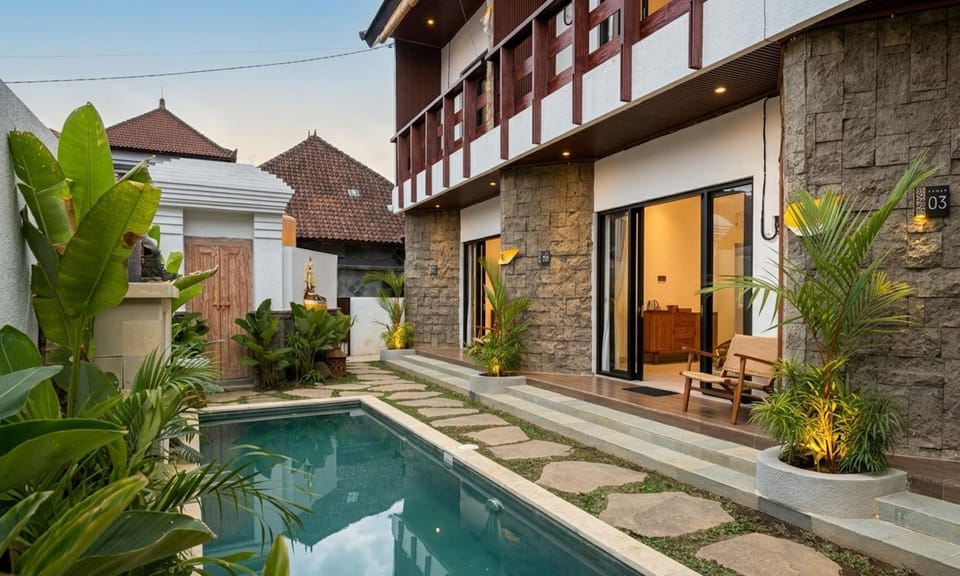 Property building, Day, Garden, Garden view, Pool view, Swimming pool, sunbed