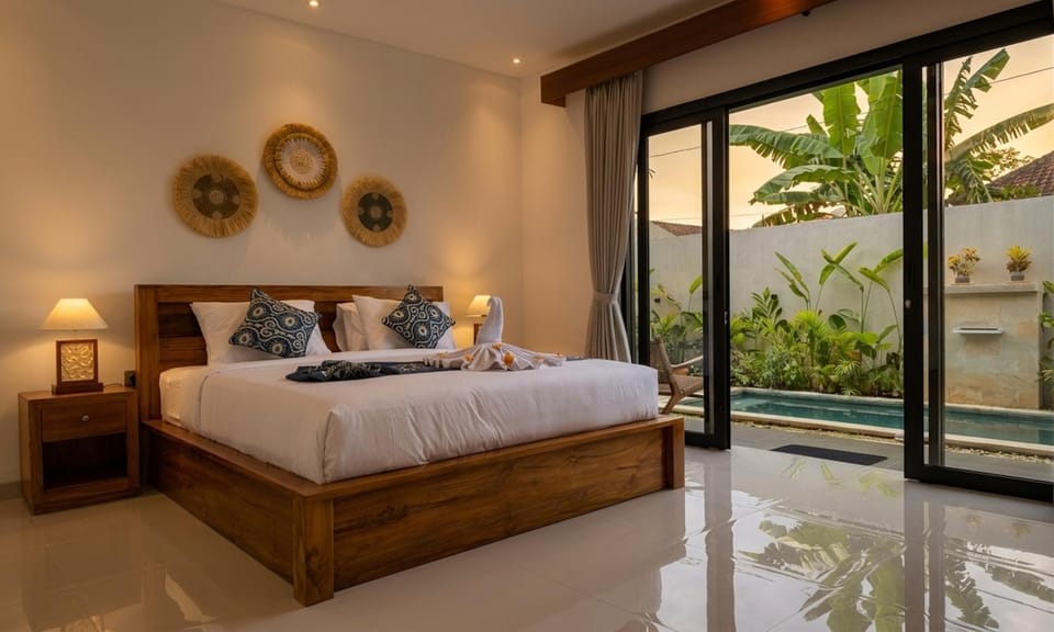 Bed, Photo of the whole room, Bedroom, Pool view, towels