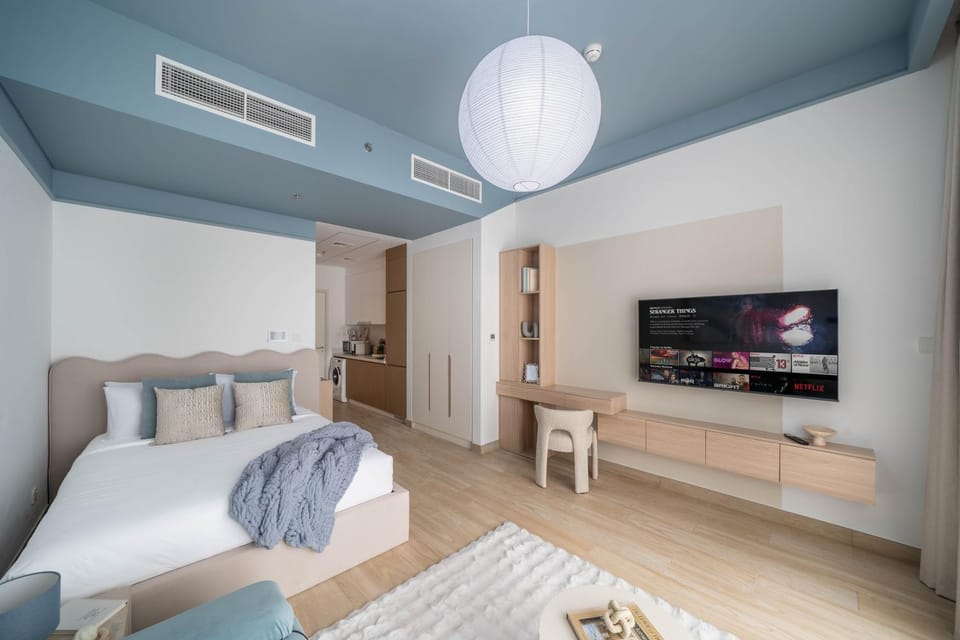 Koro One Chic Studio with Atrium and Pool Apartment in Dubai