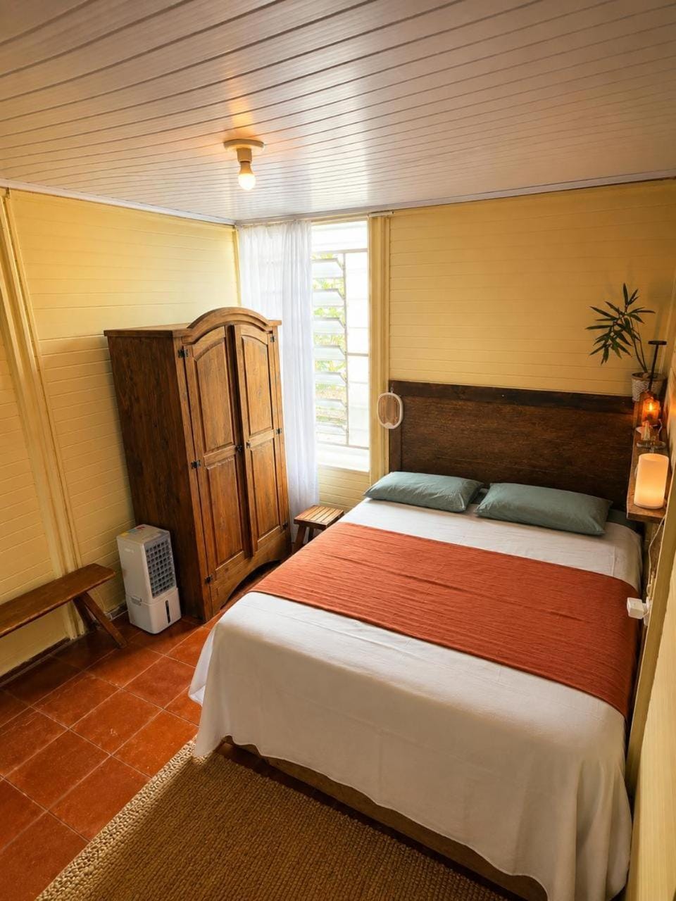 Bed, Photo of the whole room, Bedroom, wardrobe