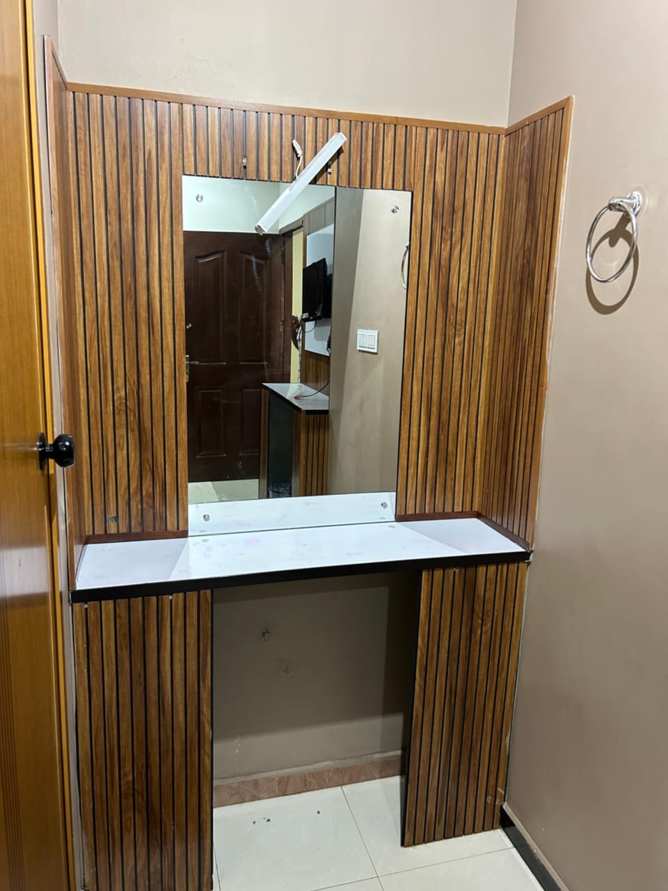 Sree Maheshwar Rooms Hotel in Thiruvananthapuram