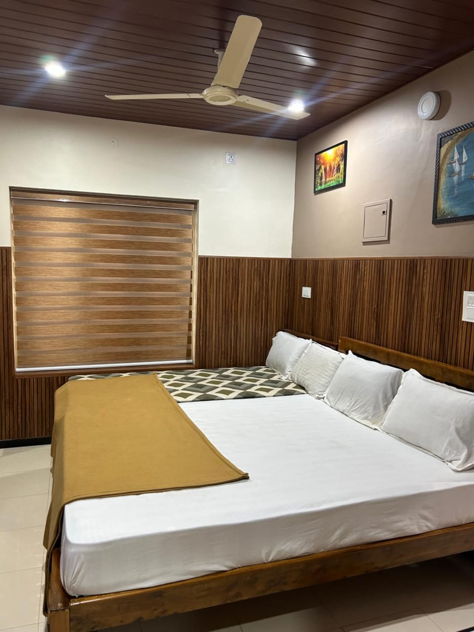 Sree Maheshwar Rooms Hotel in Thiruvananthapuram