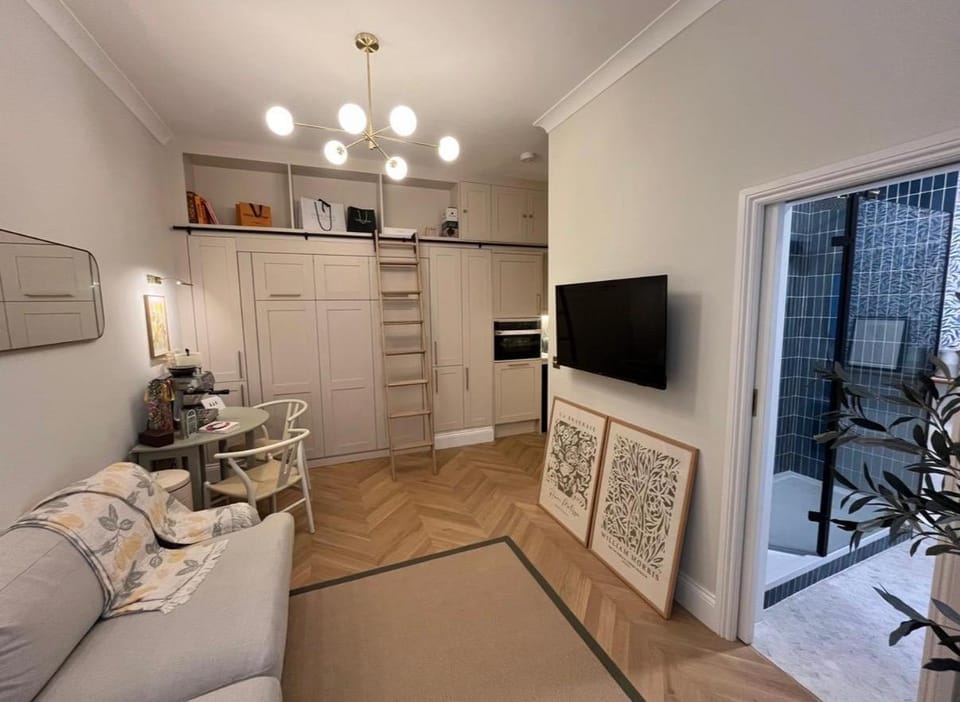 Kensington Gardens Flat Apartment in City of Westminster