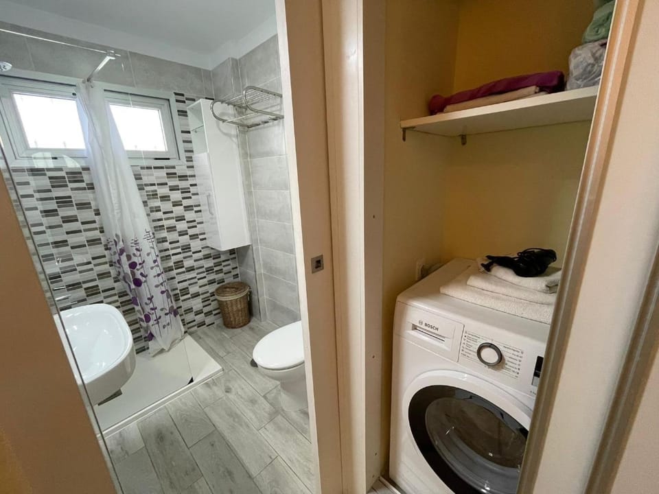 Bathroom, Living room