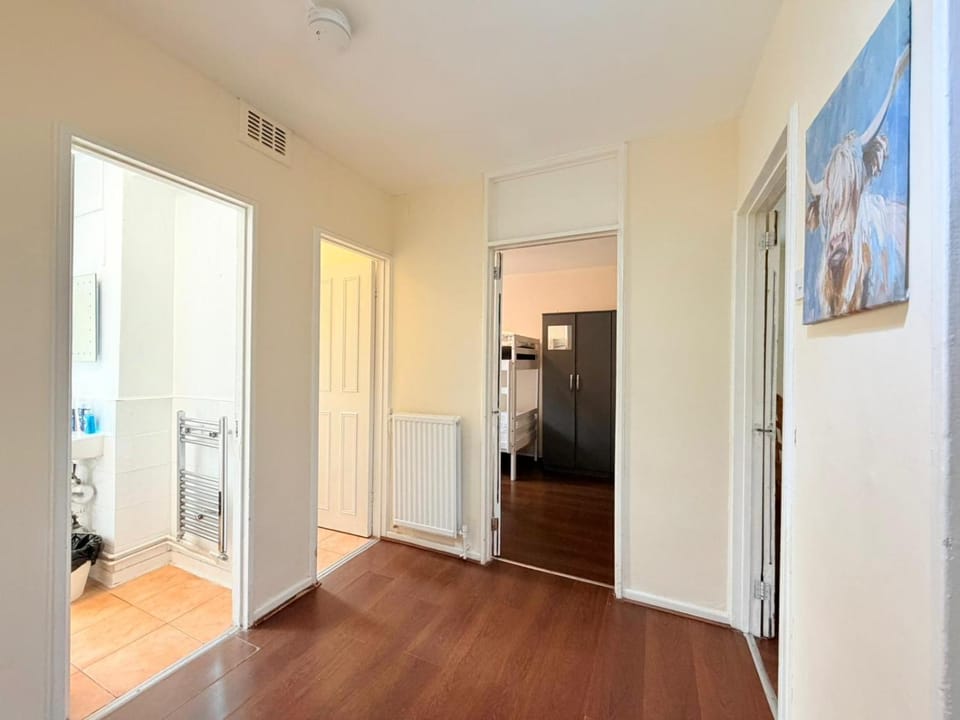 Edgware Flat Apartment in City of Westminster