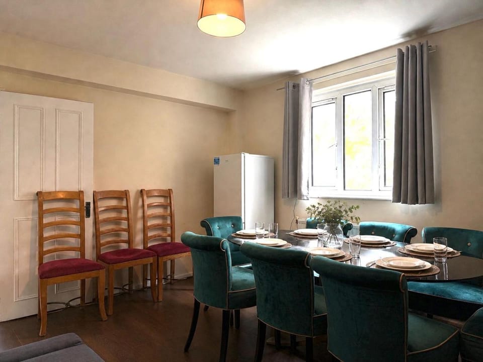 Edgware Flat Apartment in City of Westminster