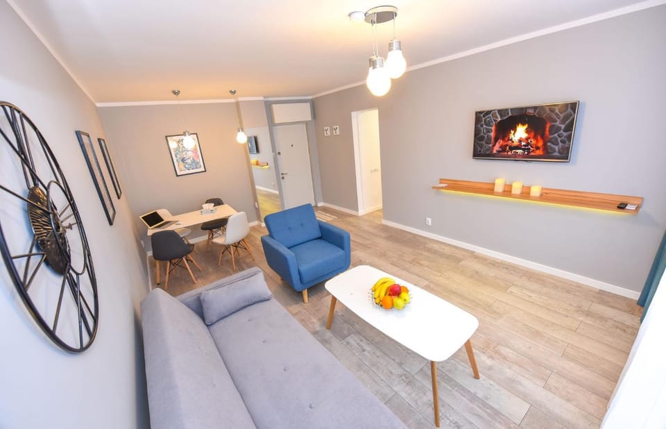 TV and multimedia, Seating area
