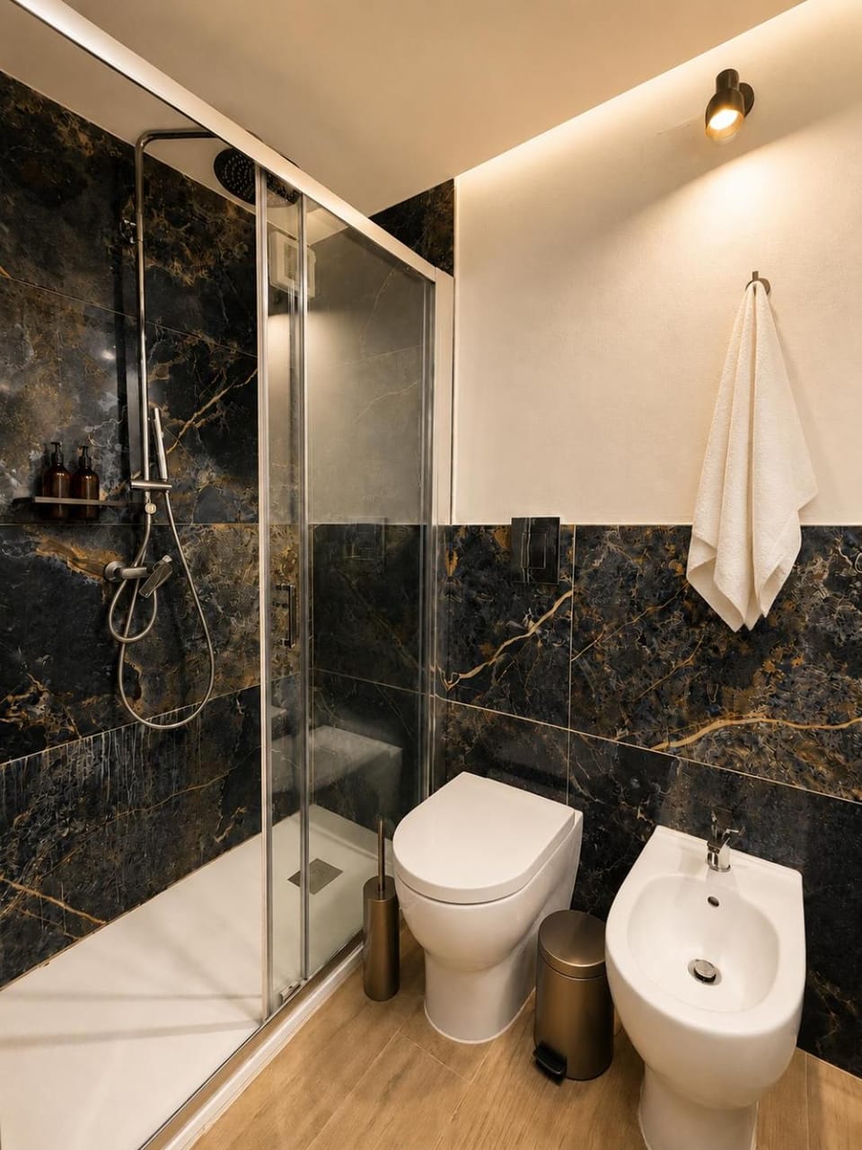 Shower, Toilet, Bathroom, bidet, towels