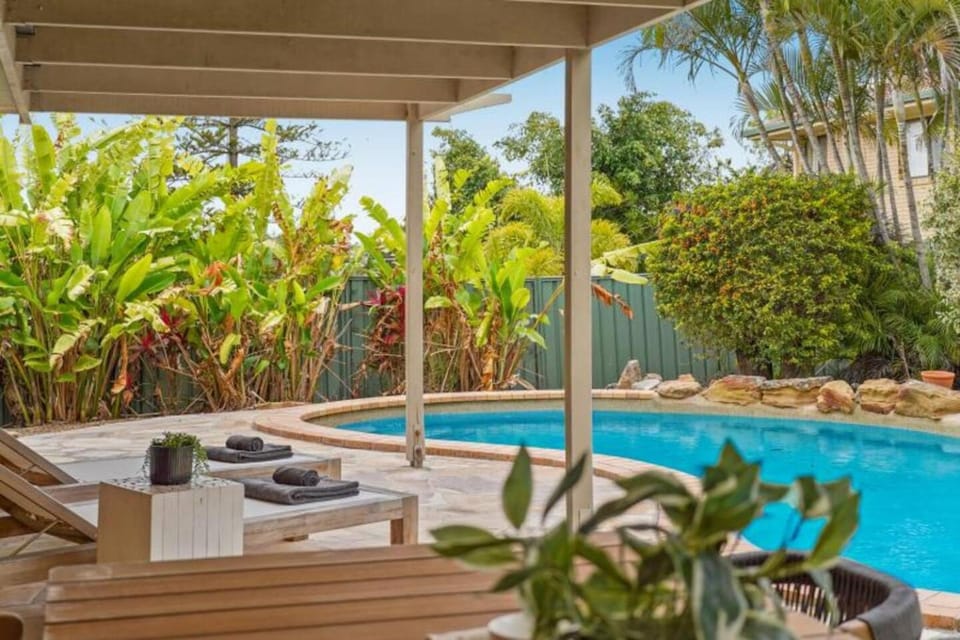 Private Pool Retreat I Fully renovated Stylish Home House in Brisbane