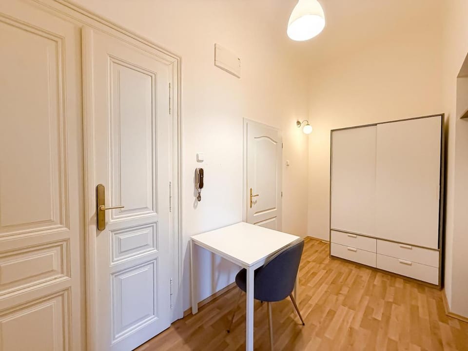 Catty Residence 3BDR 80 m2 apartment Apartment in Prague