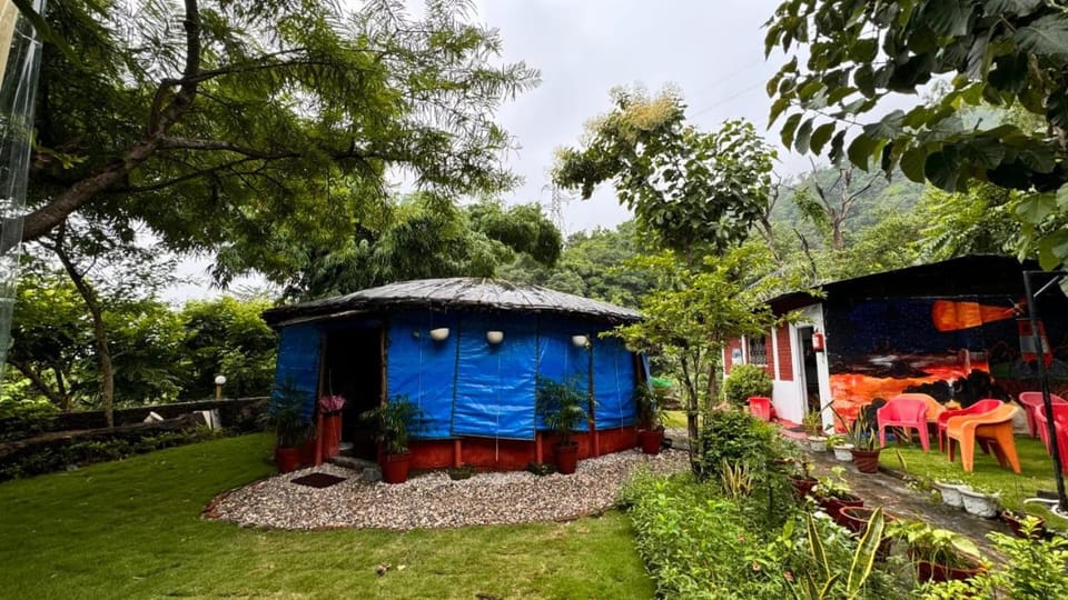 Property building, Garden, Breakfast