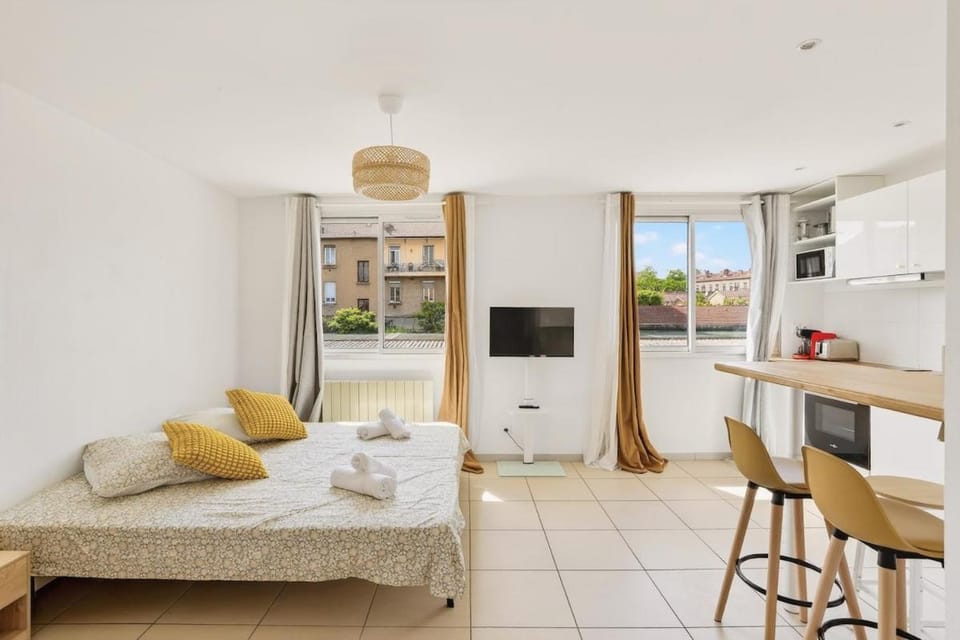 TV and multimedia, Bedroom