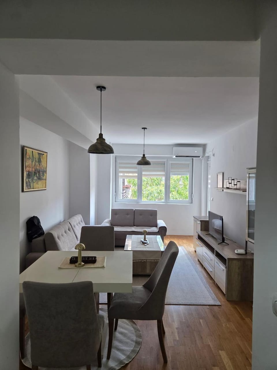 Property building, Living room, Seating area, Dining area