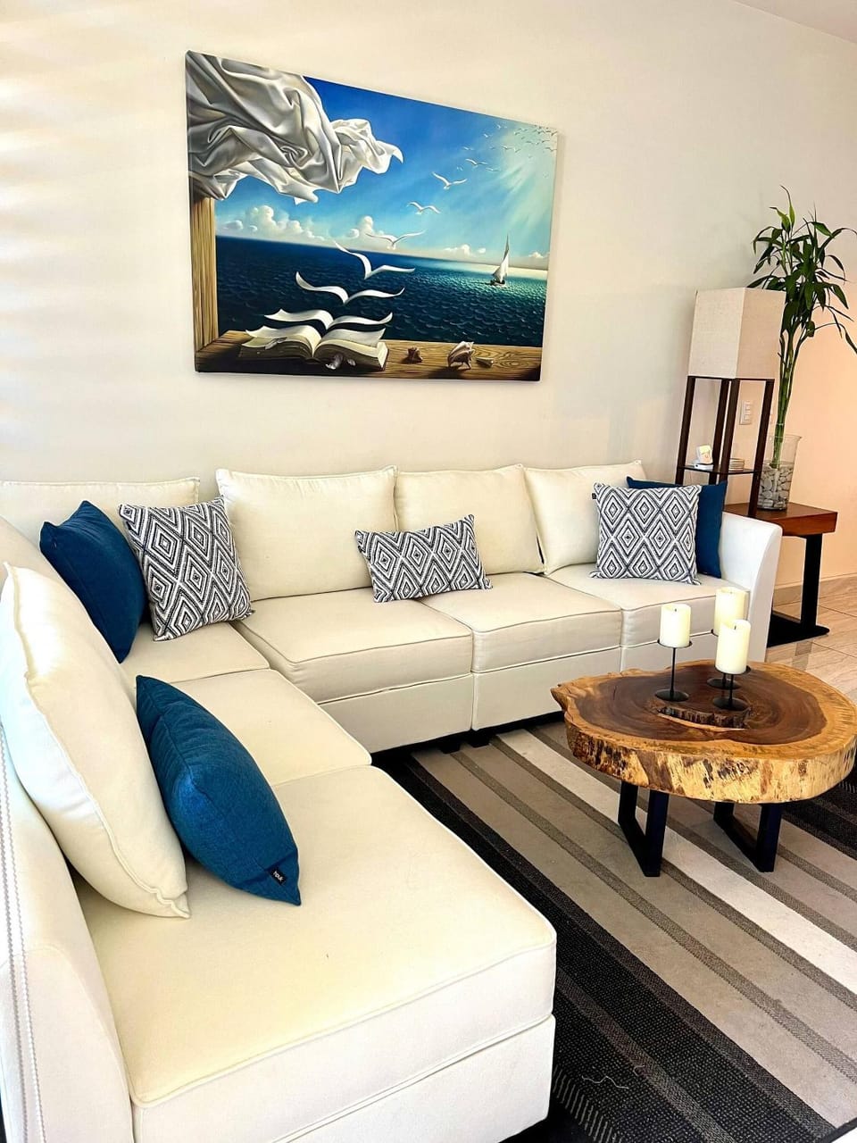 Living room, Decorative detail