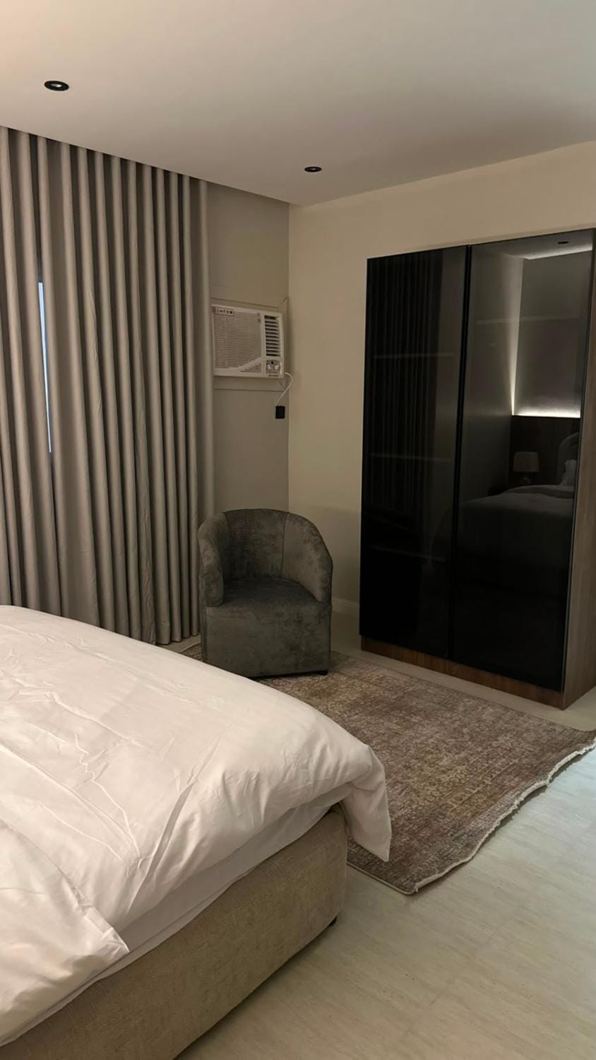استديو بسرير ماستر ودخول ذاتي Apartment in Jeddah