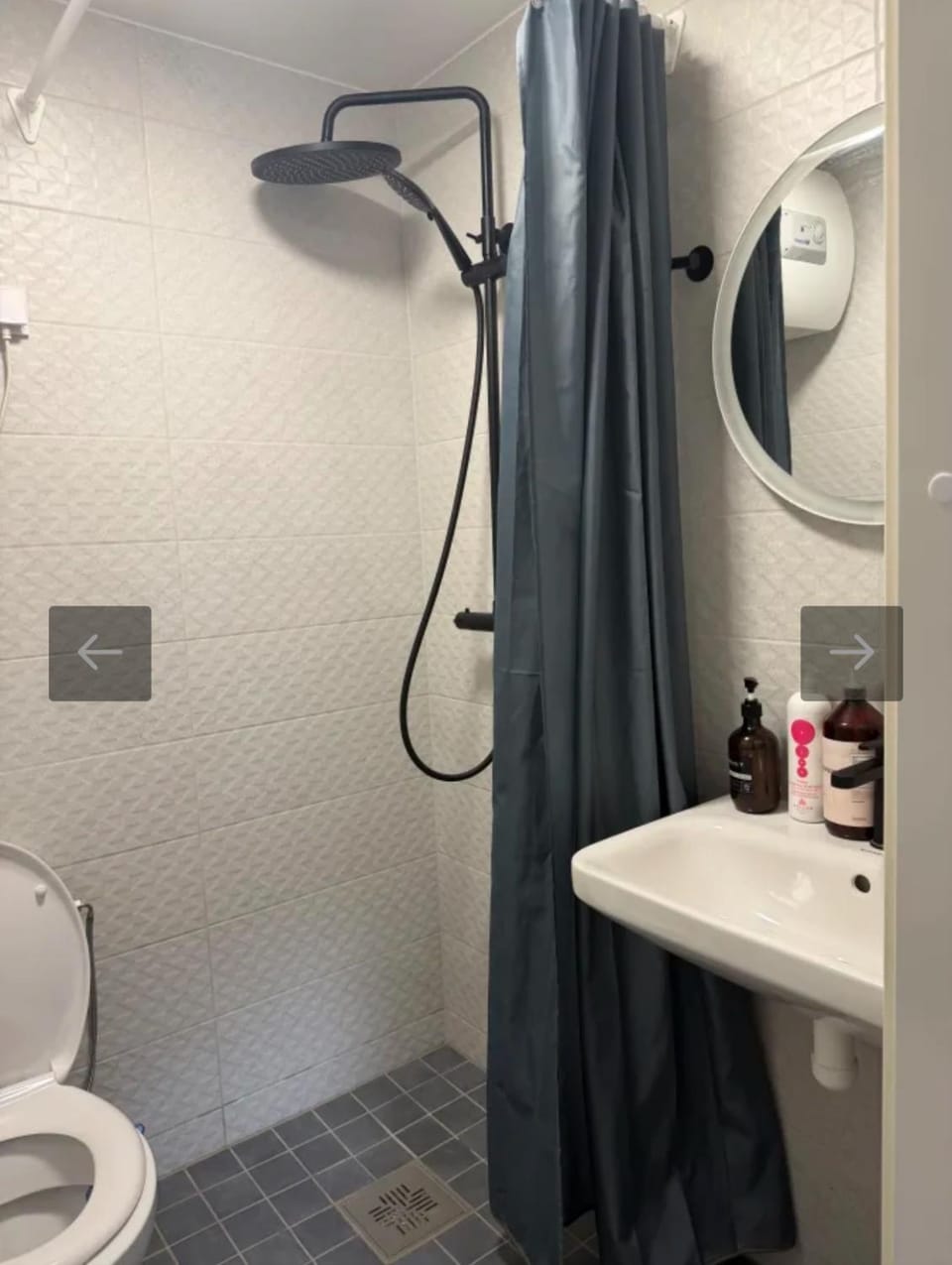 Shower, Toilet