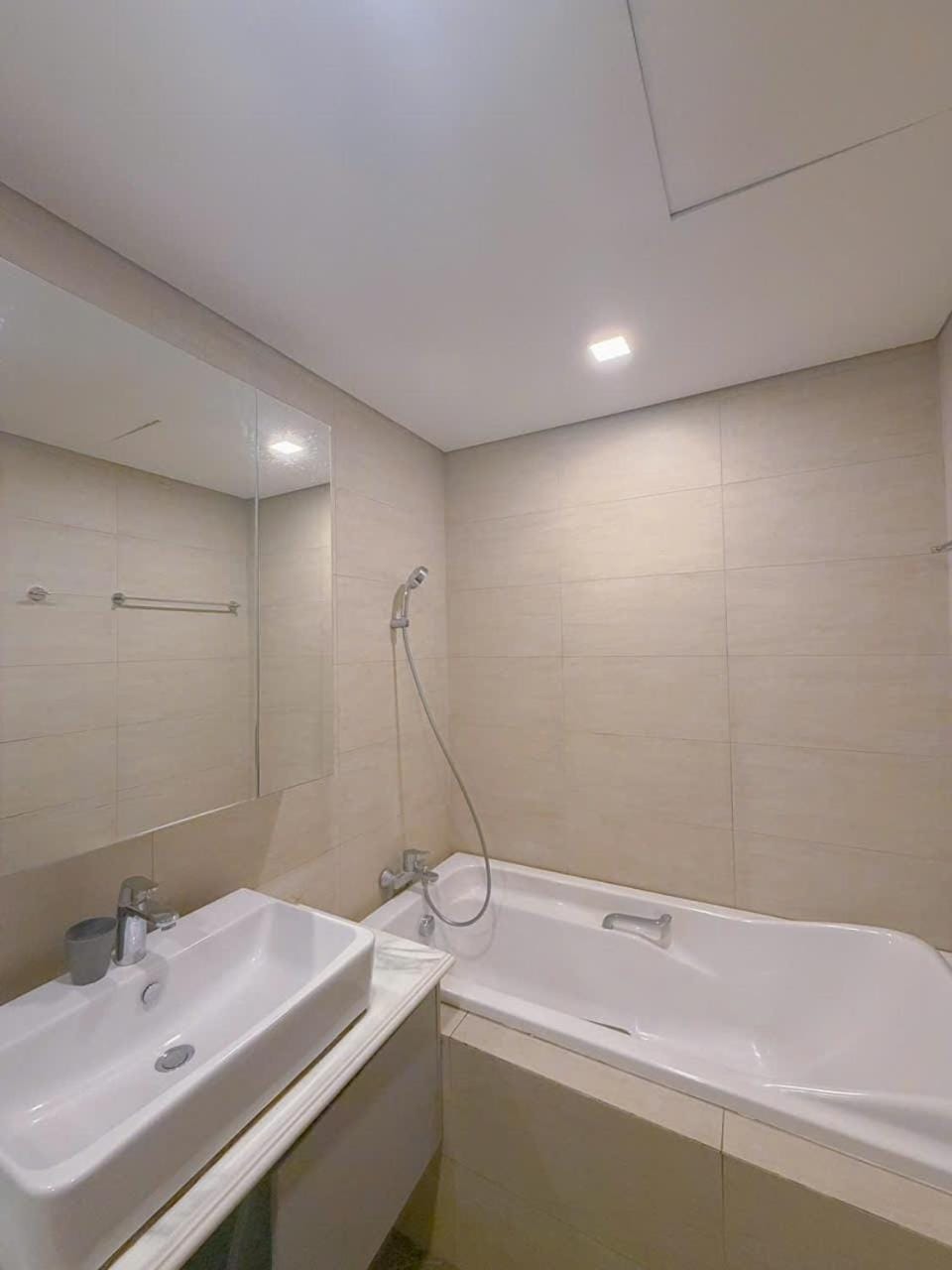 Shower, Bath