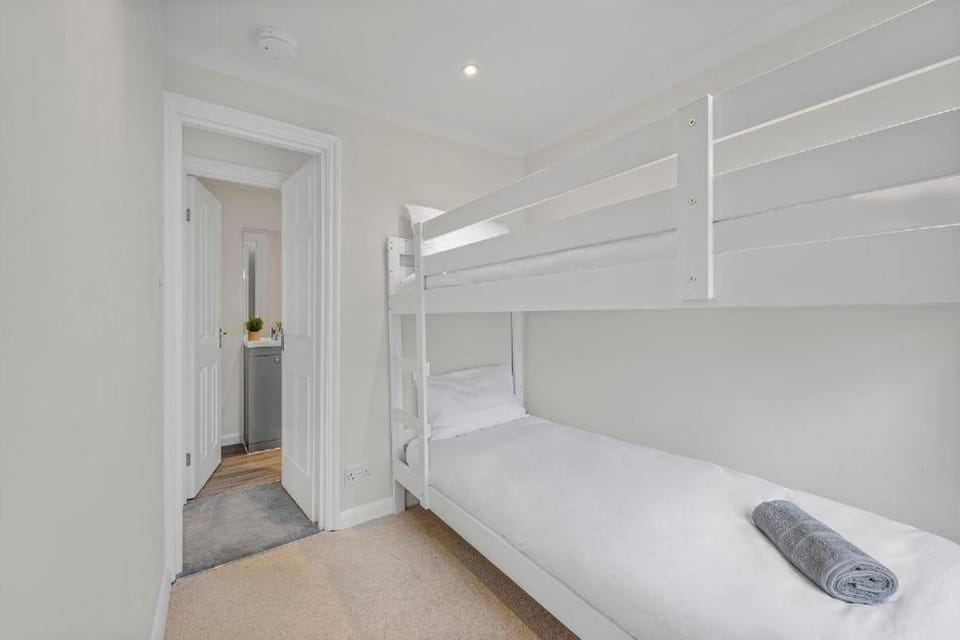 bunk bed