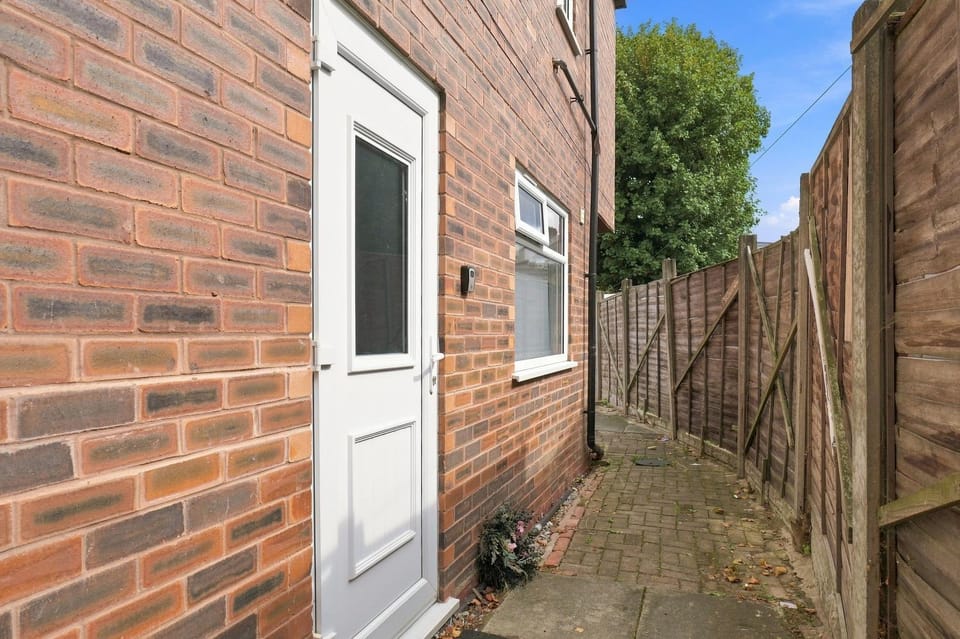 Property building, Day