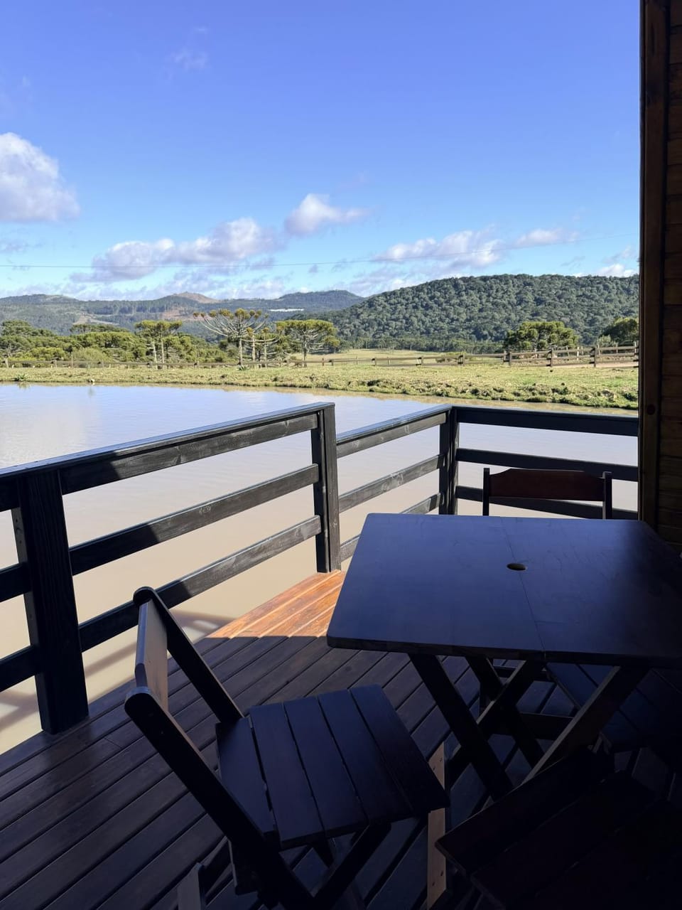 Cabana do Lago no Refúgio Lagoa Dourada Chalet in State of Santa Catarina