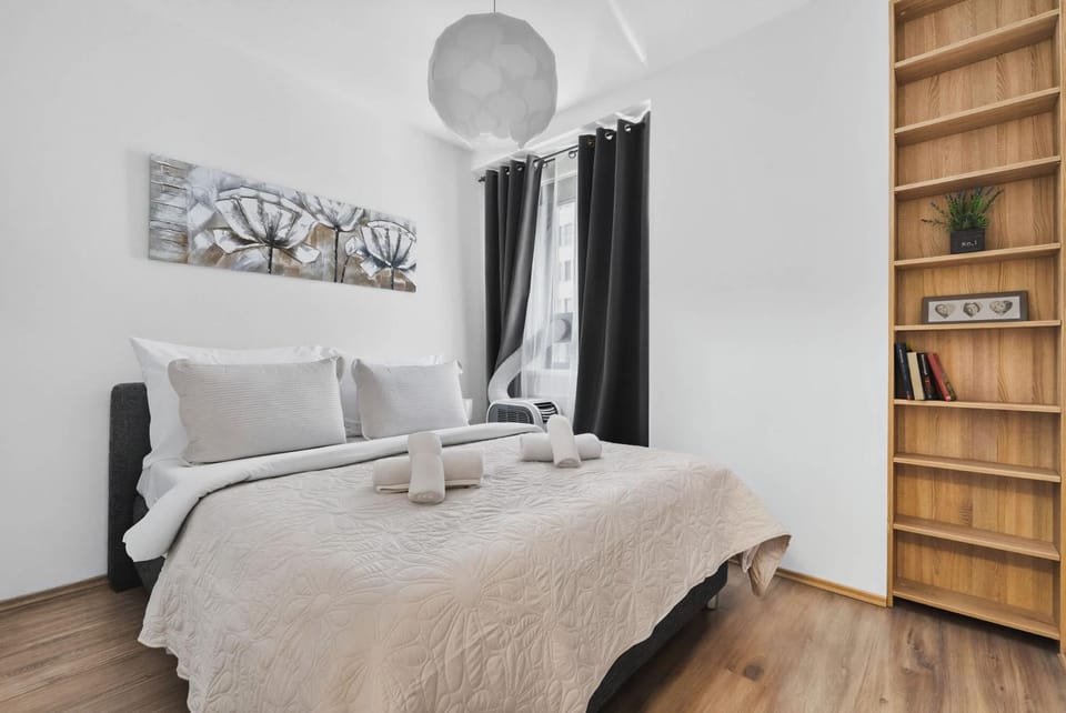 Bed, Photo of the whole room, Bedroom, towels, wardrobe
