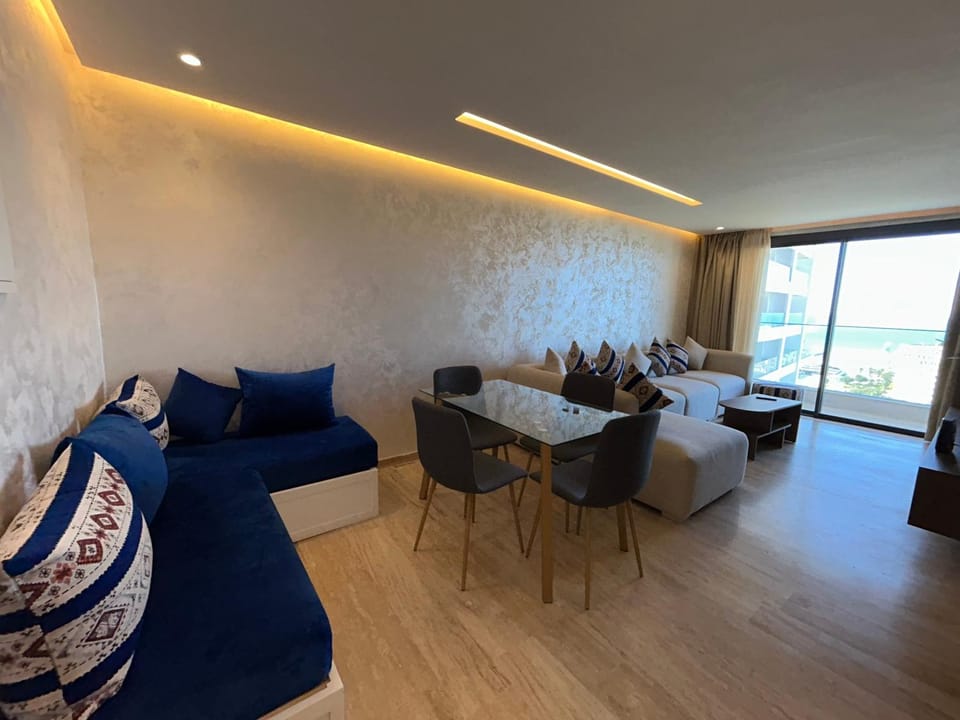 Triple tower ocean view 14 Apartment in Tangier