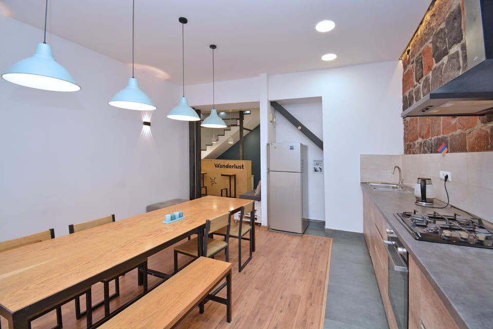 Kitchen or kitchenette, Dining area, stove