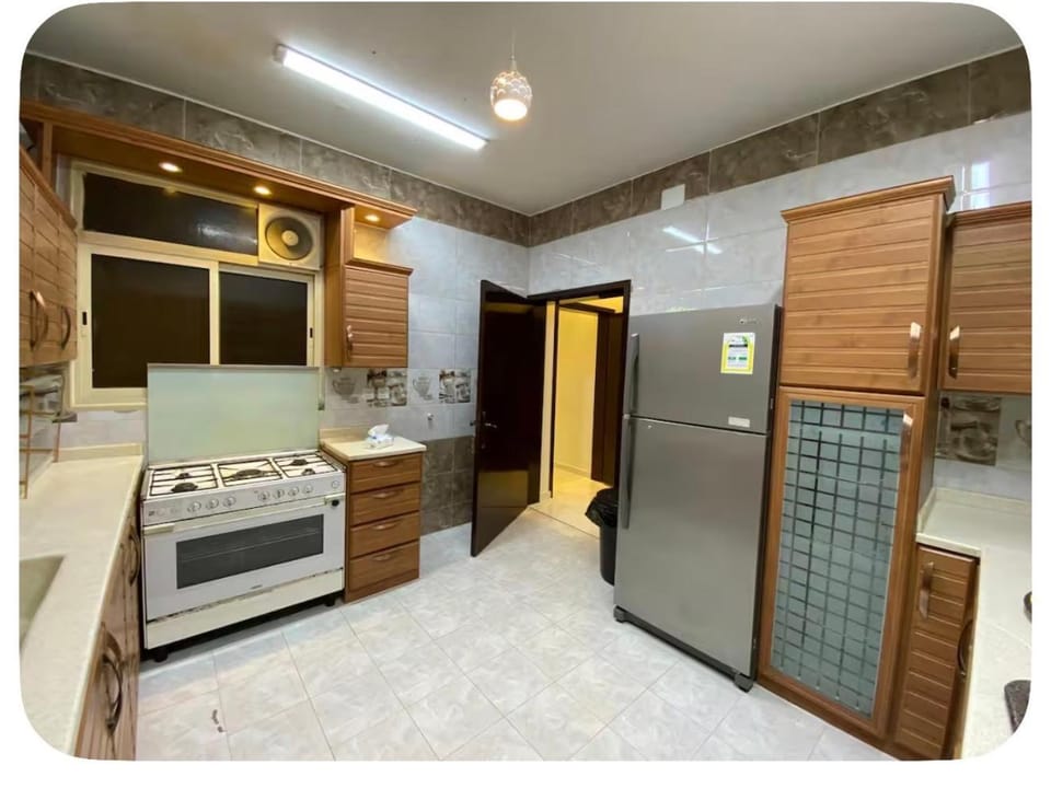 شقة فندقية ثلاث غرف نوم داخل ابها Apartment in Saudi Arabia