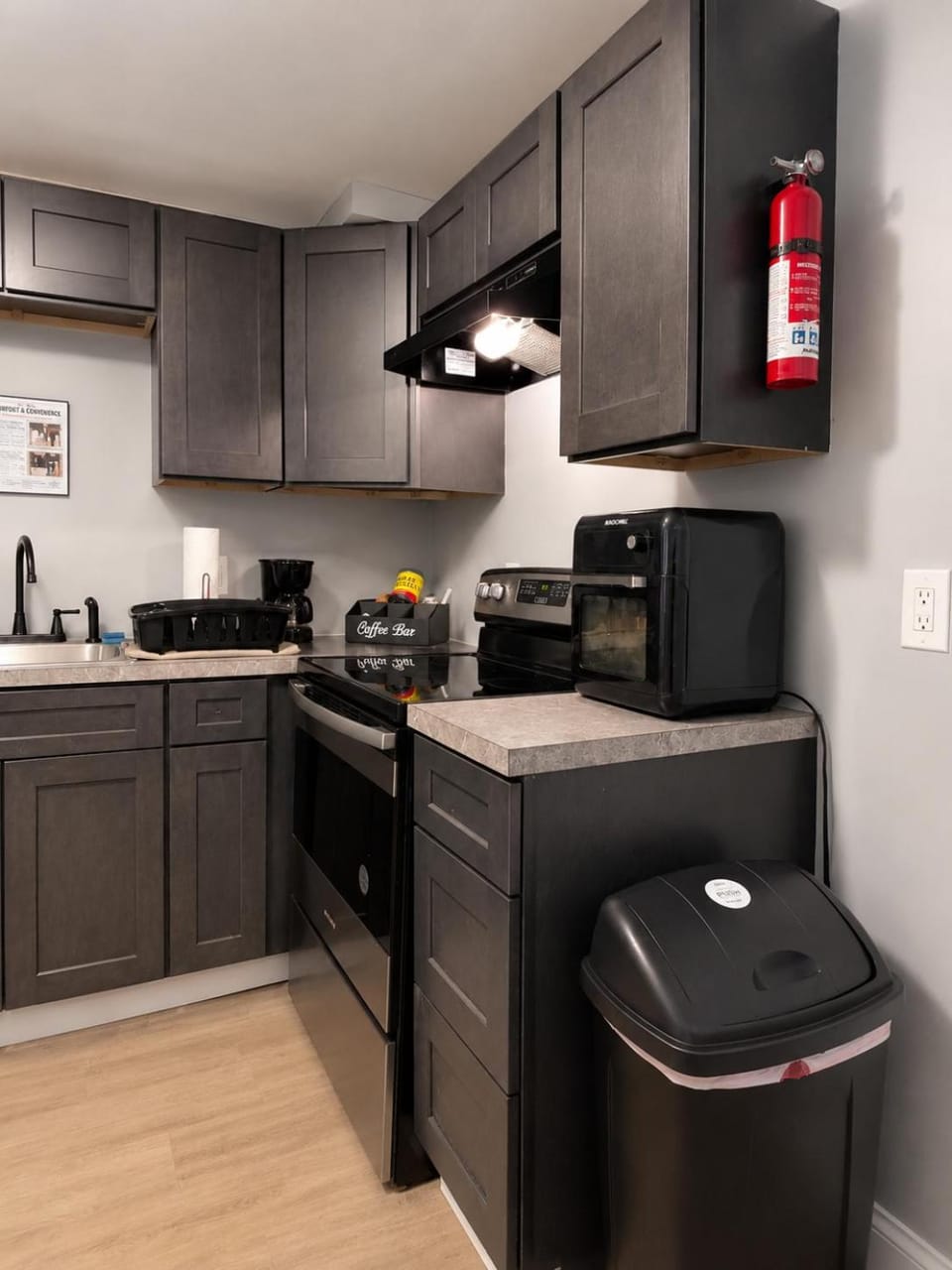 Kitchen or kitchenette