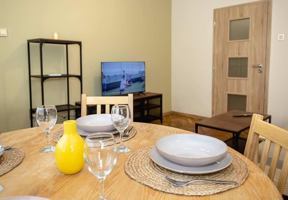 TV and multimedia, Dining area