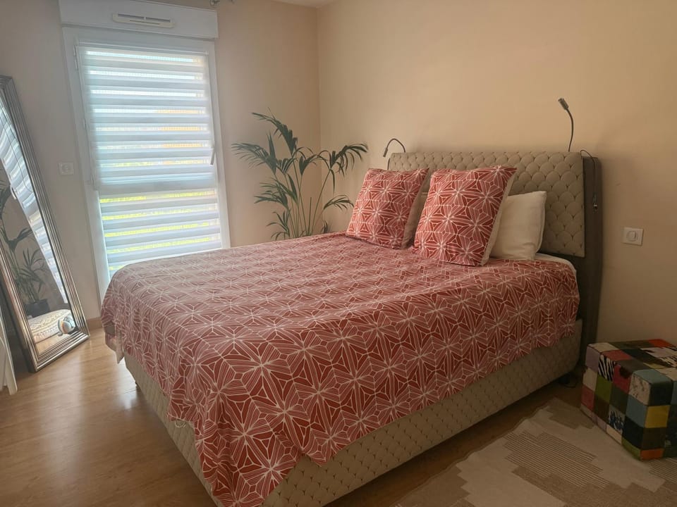 RAINIE Lattes Apartment in Lattes