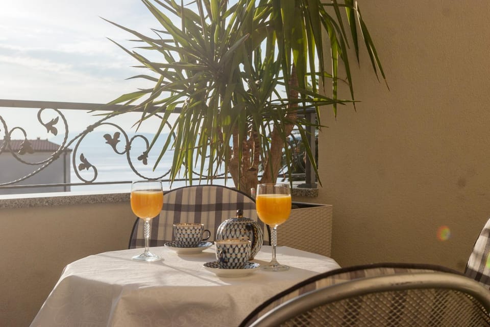 Day, Balcony/Terrace, Non alcoholic drinks
