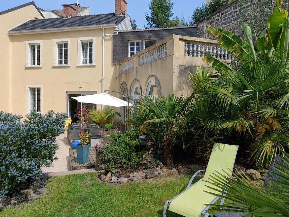 Property building, Garden