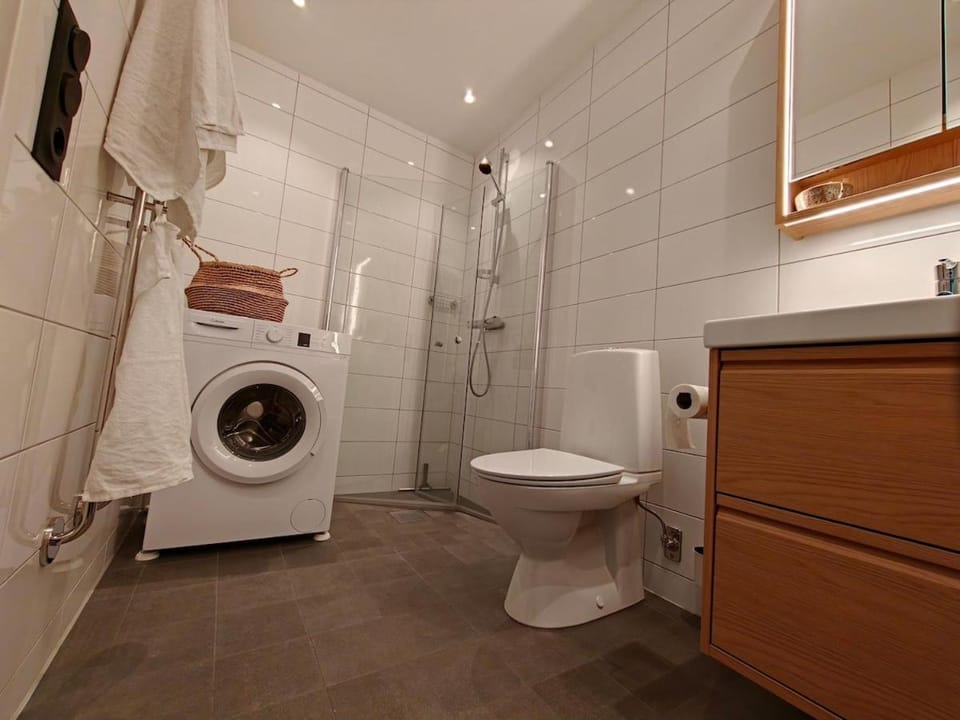 Shower, Bathroom, washing machine