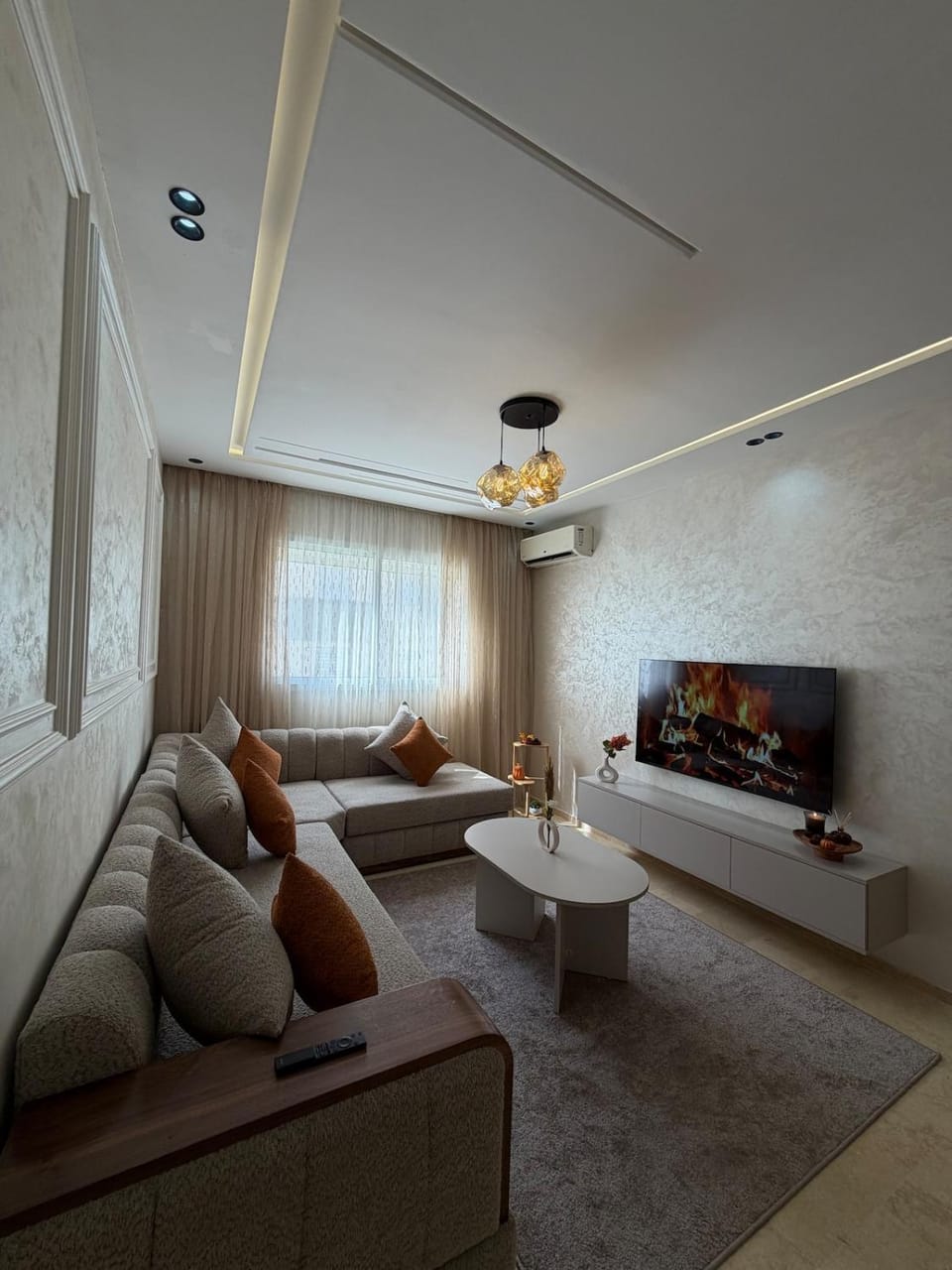 TV and multimedia, Living room, Seating area