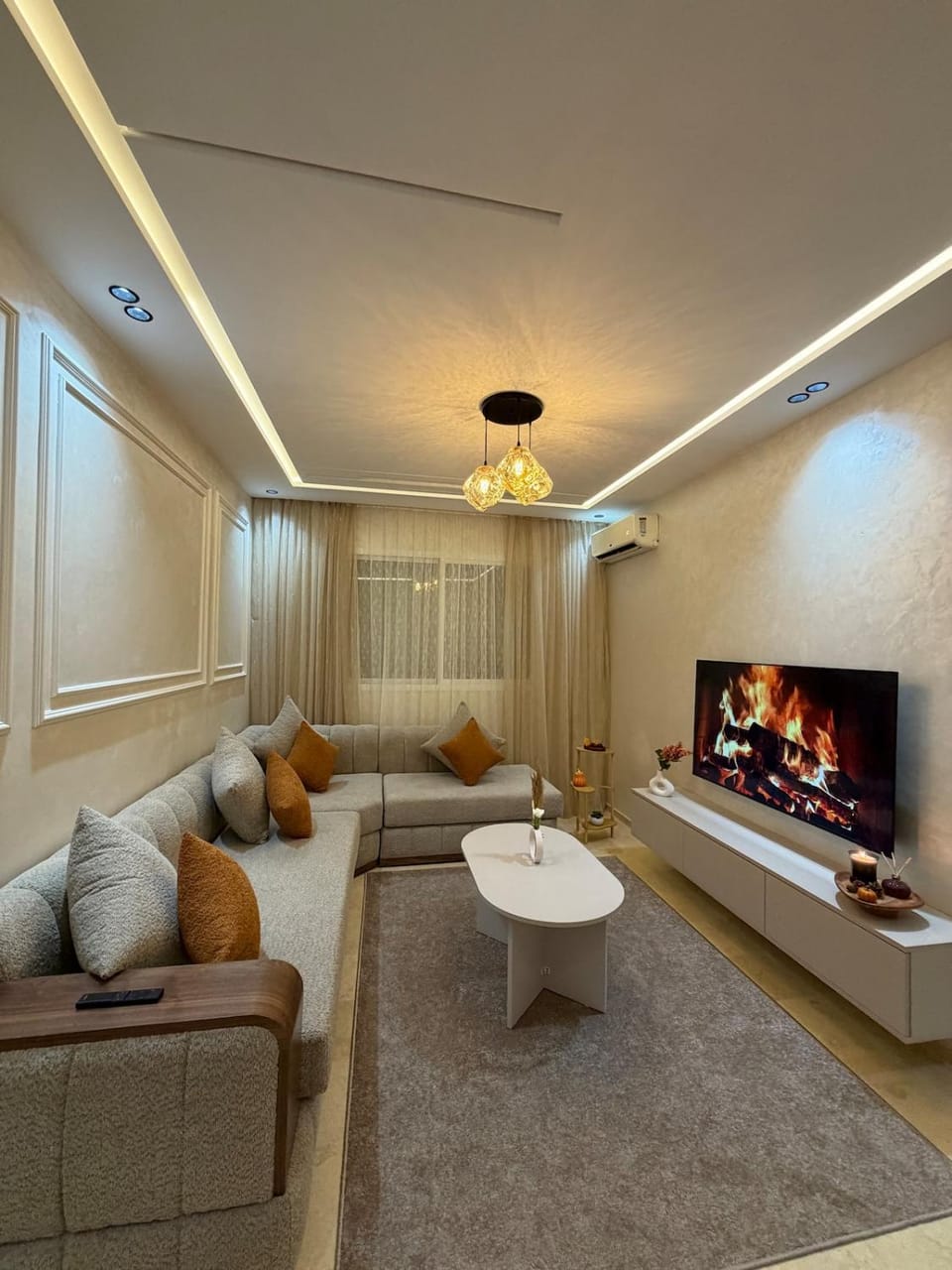 TV and multimedia, Living room, Seating area