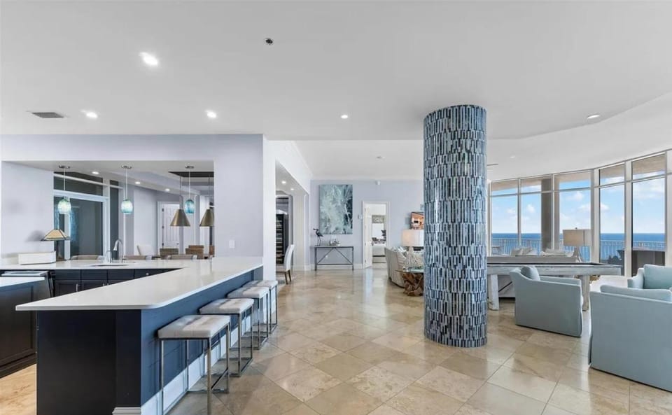 Spacious Gulf View Family Retreat Apartment in Perdido Key