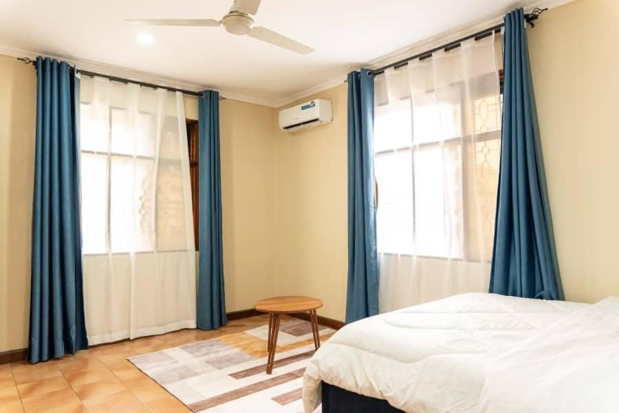 Safari House Mbezi Beach Africana Bed and Breakfast in City of Dar es Salaam