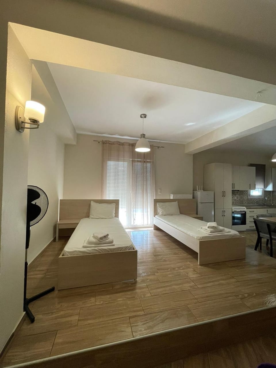 Bed, Seating area